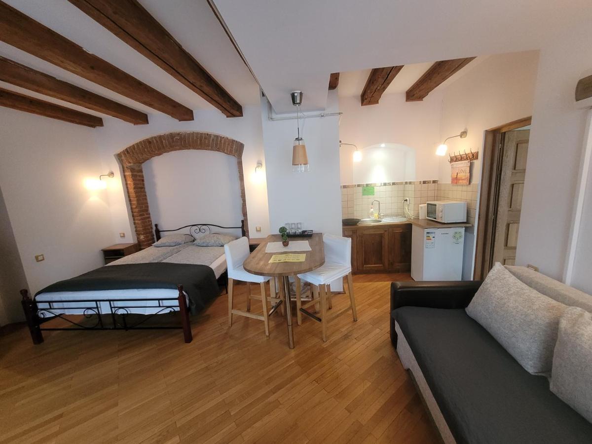 Main Square Apartments & More Brassó Kültér fotó